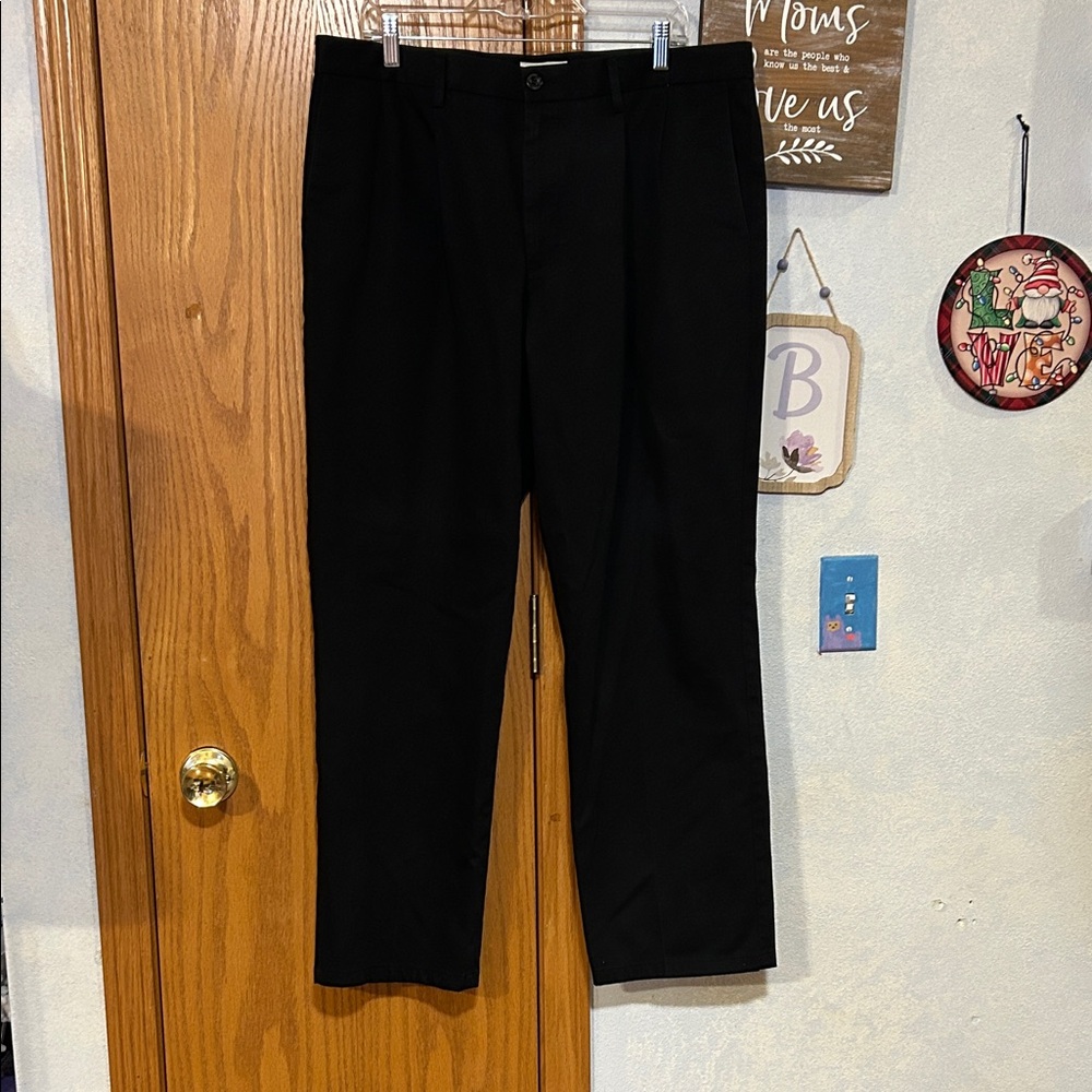 Dockers Classic Fit Black Trousers -Size 36x32